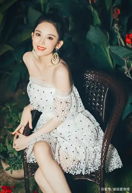 真正有气质的女人，很少戴翡翠，更爱这4款配饰，高级又显“贵” 